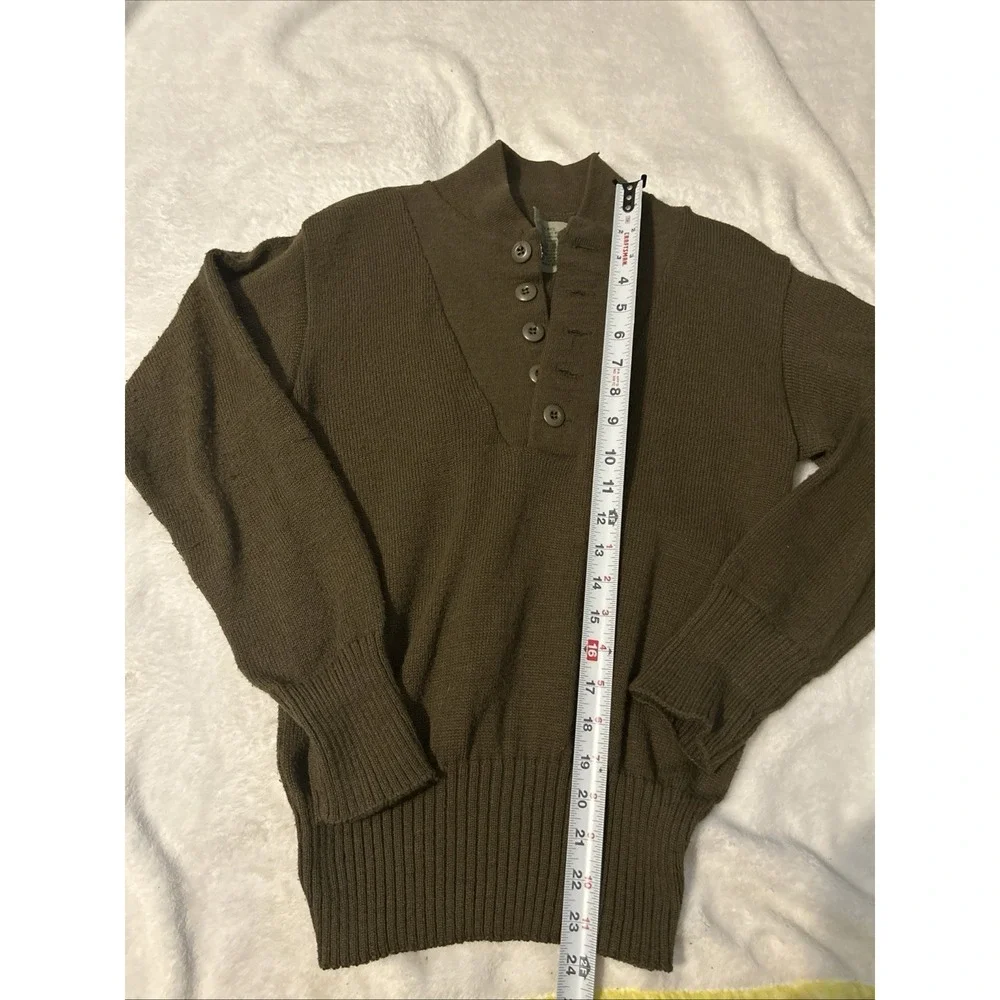 Vintage US Military 1982 Wool Blend 5 Button Henley Sweater Small OD Army
